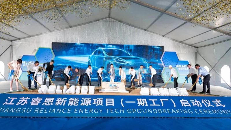 商业屋顶光伏开发流程实战经验：从立项到并网全解析